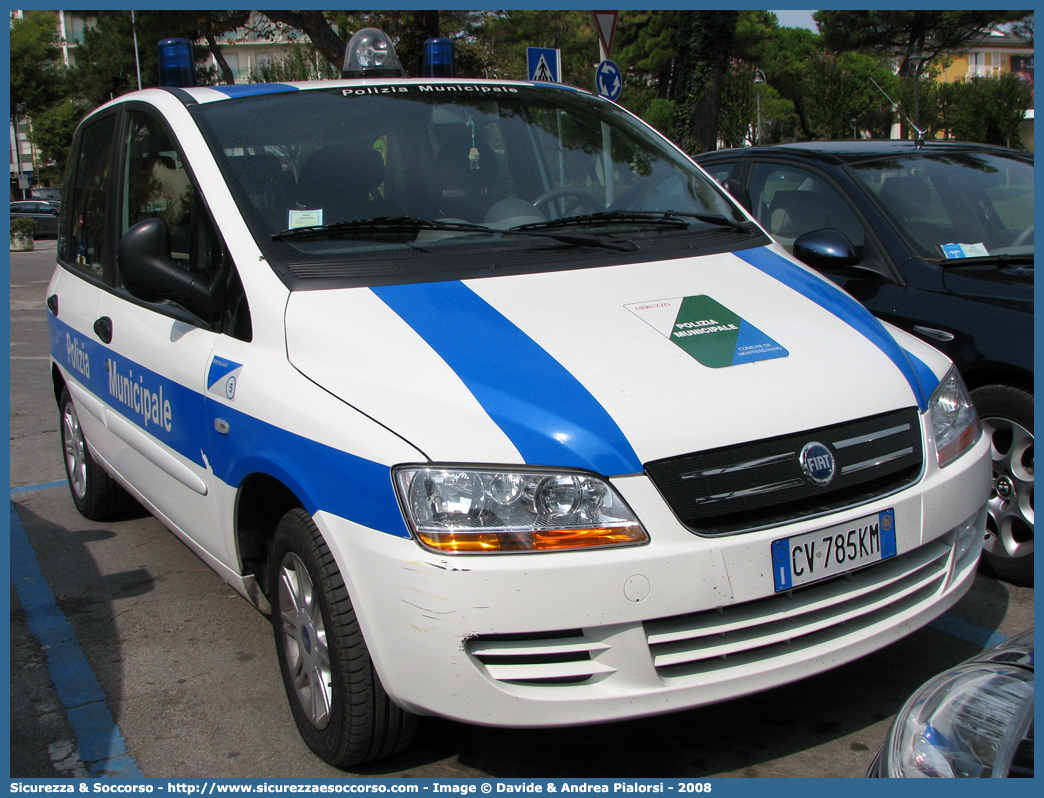 -
Polizia Municipale
Comune di Montesilvano
Fiat Multipla II serie
Parole chiave: Polizia;Locale;Municipale;Montesilvano;Fiat;Multipla