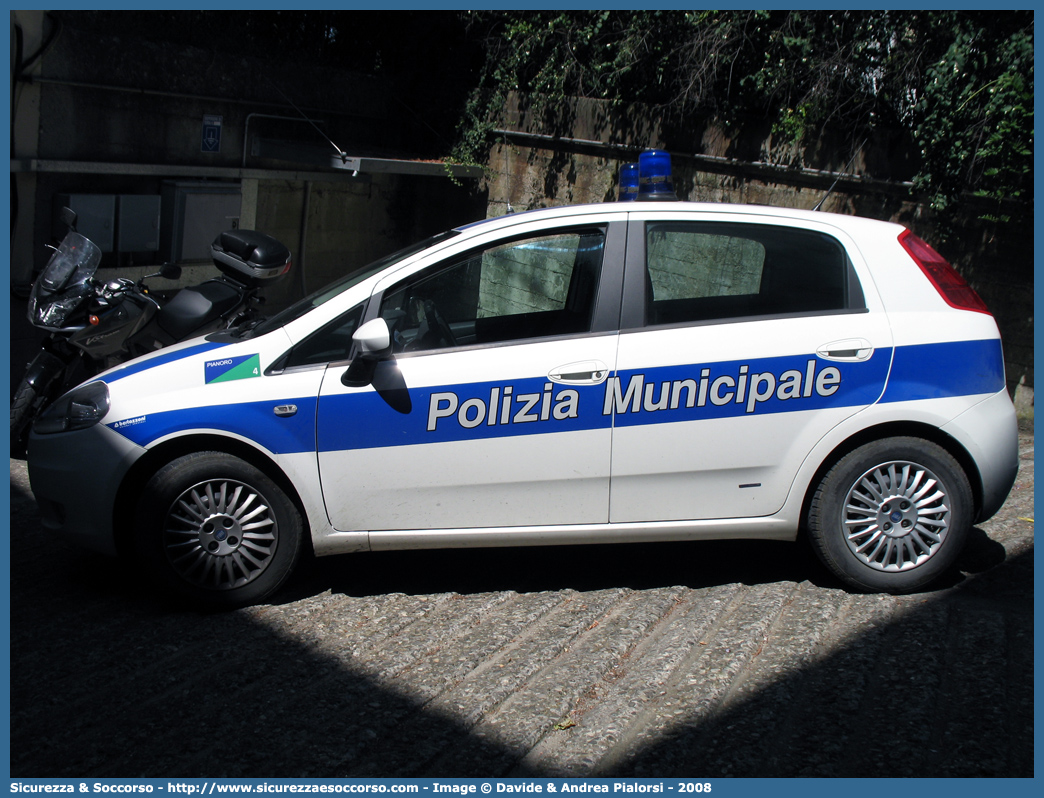 -
Polizia Municipale
Comune di Pianoro
Fiat Grande Punto
Allestitore Bertazzoni S.r.l.
Parole chiave: Polizia;Locale;Municipale;Pianoro;Fiat;Grande Punto;Bertazzoni