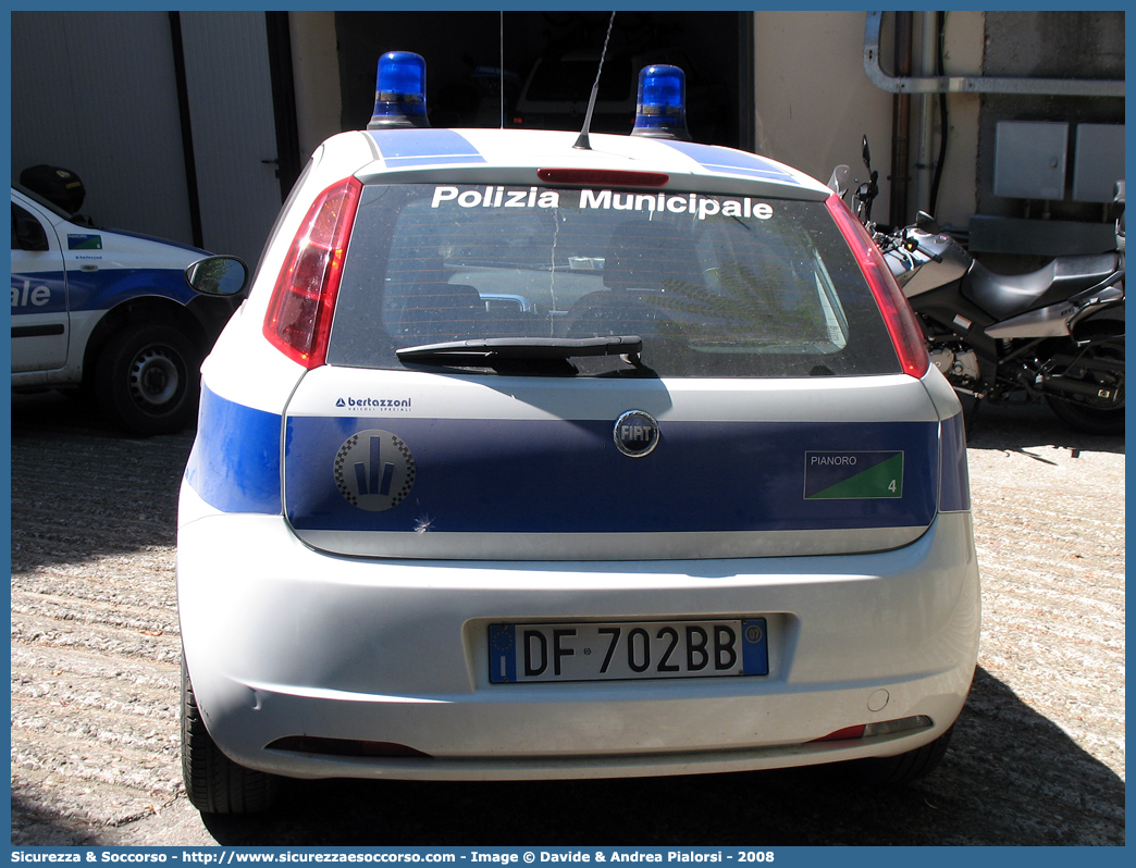 -
Polizia Municipale
Comune di Pianoro
Fiat Grande Punto
Allestitore Bertazzoni S.r.l.
Parole chiave: Polizia;Locale;Municipale;Pianoro;Fiat;Grande Punto;Bertazzoni