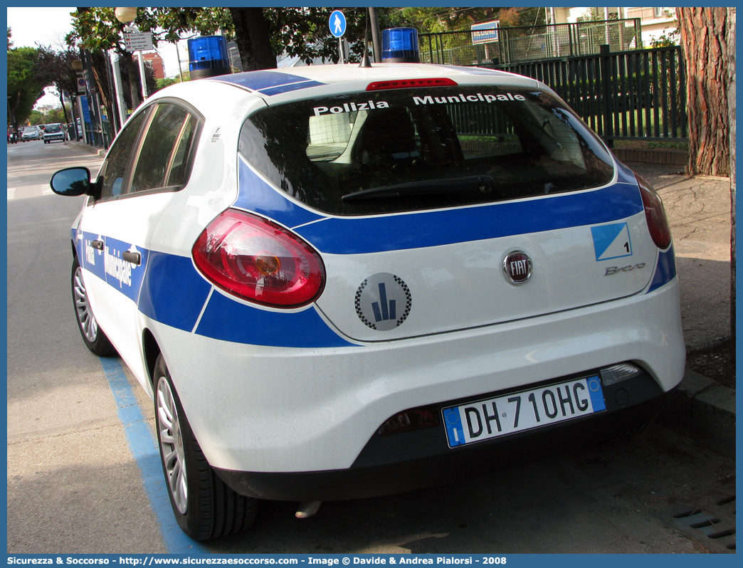 -
Polizia Municipale
Unione Comuni del Rubicone
Fiat Nuova Bravo
Allestitore Focaccia Group S.r.l.
Parole chiave: Polizia;Locale;Municipale;Rubicone;Fiat;Nuova Bravo;Focaccia