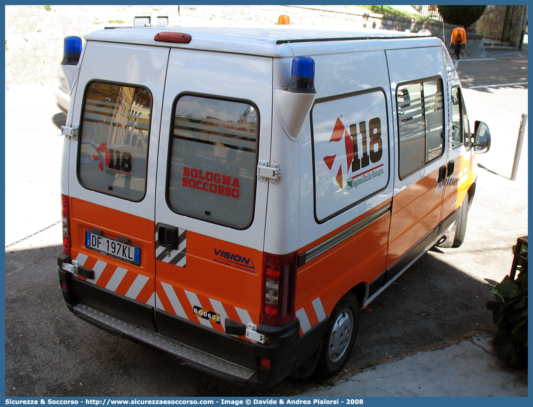 BO 0632
118 Bologna Soccorso
Fiat Ducato II serie restyling
Allestitore Vision S.r.l.
Parole chiave: 118;Bologna;Soccorso;Ambulanza;Fiat;Ducato;GECAV;Gestione;Emergenza;Cantieri;Alta Velocità;Variante di Valico