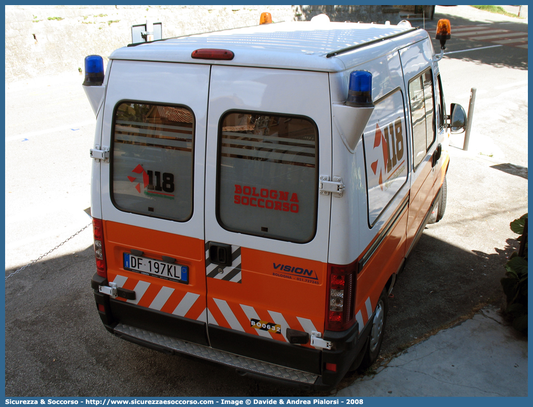 BO 0632
118 Bologna Soccorso
Fiat Ducato II serie restyling
Allestitore Vision S.r.l.
Parole chiave: 118;Bologna;Soccorso;Ambulanza;Fiat;Ducato;GECAV;Gestione;Emergenza;Cantieri;Alta Velocità;Variante di Valico