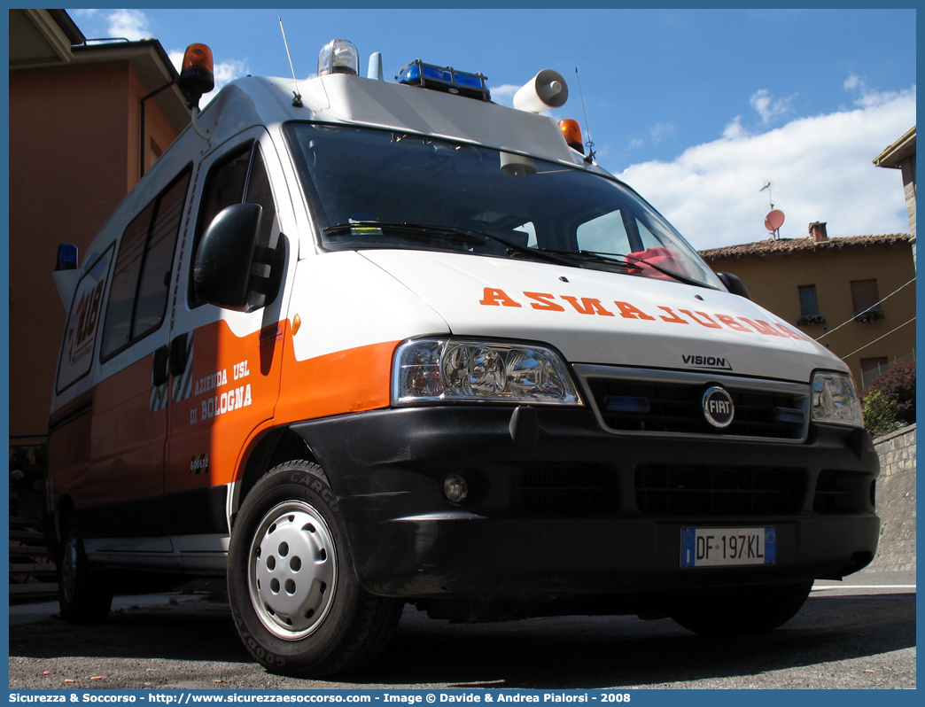 BO 0632
118 Bologna Soccorso
Fiat Ducato II serie restyling
Allestitore Vision S.r.l.
Parole chiave: 118;Bologna;Soccorso;Ambulanza;Fiat;Ducato;GECAV;Gestione;Emergenza;Cantieri;Alta Velocità;Variante di Valico