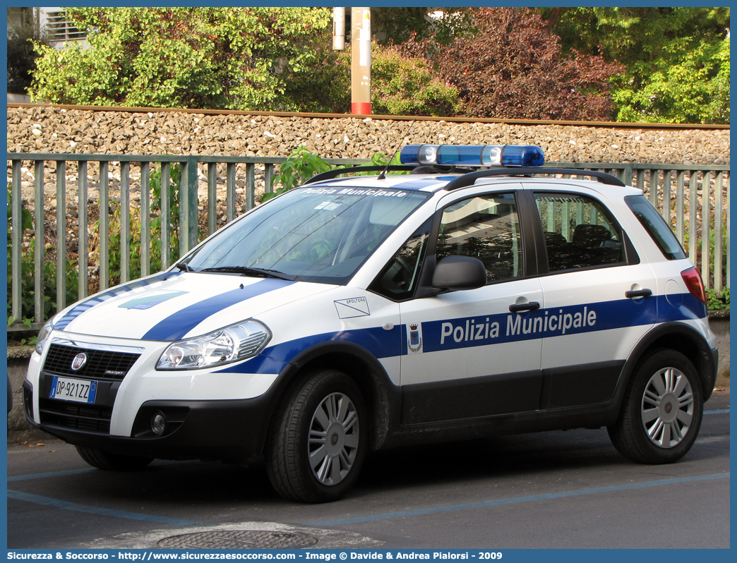 -
Polizia Municipale
Comune di Spoltore
Fiat Sedici I serie
Parole chiave: Polizia;Locale;Municipale;Spoltore;Fiat;Sedici