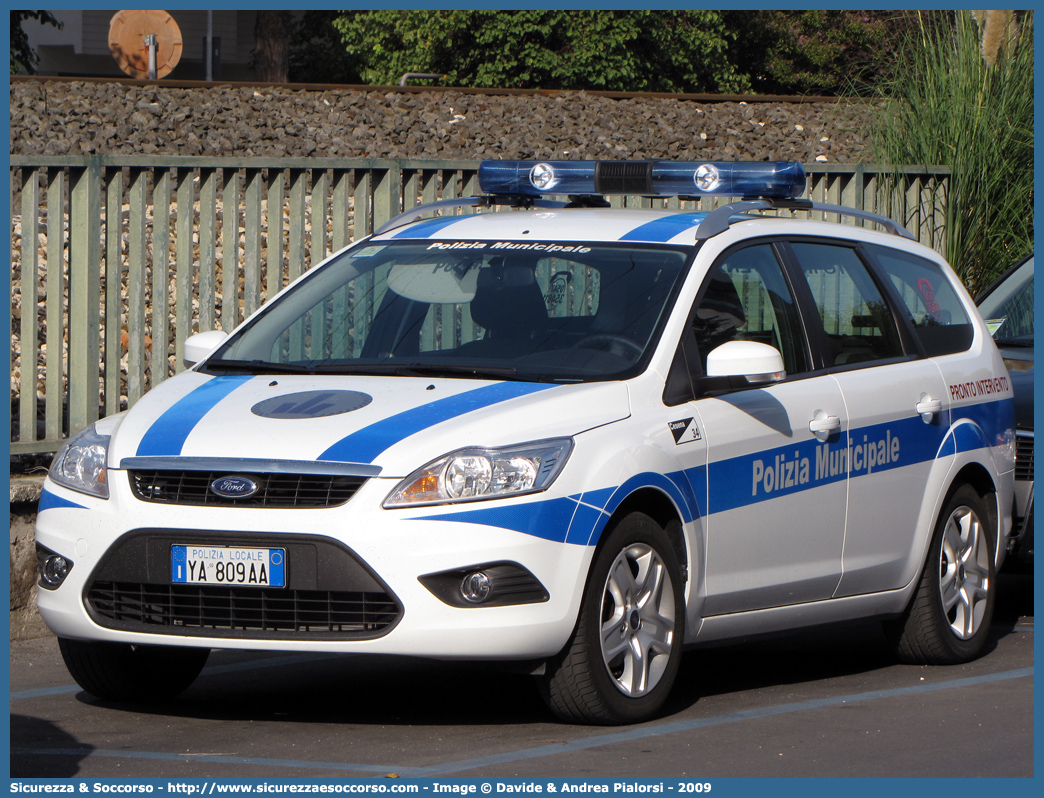 Polizia Locale YA809AA
Polizia Municipale
Comune di Cesena
Nucleo Pronto Intervento
Ford Focus Style Wagon II serie
Allestitore Ciabilli S.r.l.
Parole chiave: Polizia;Locale;Municipale;Cesena;Ford;Focus;Style Wagon;Pronto;Intervento;Ciabilli