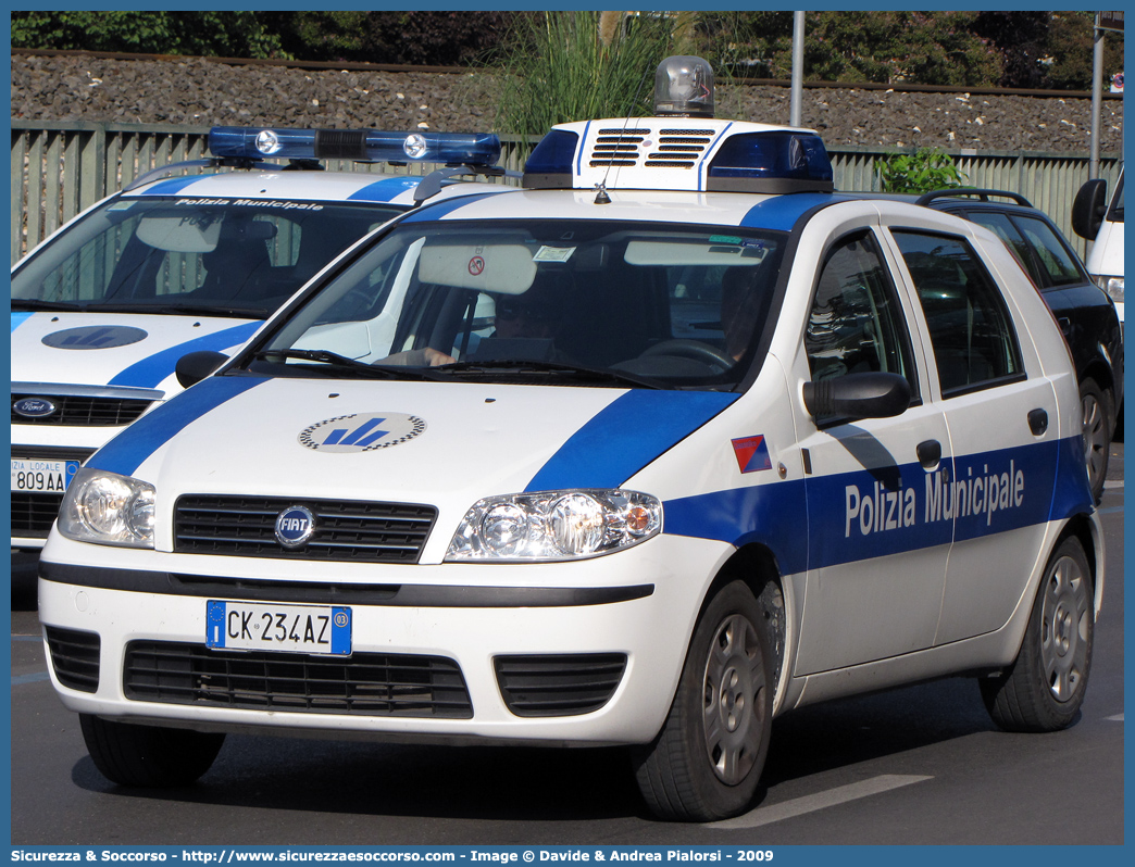 -
Polizia Municipale
Comune di Cesenatico
Fiat Punto III serie
Parole chiave: Polizia;Locale;Municipale;Cesenatico;Fiat;Punto