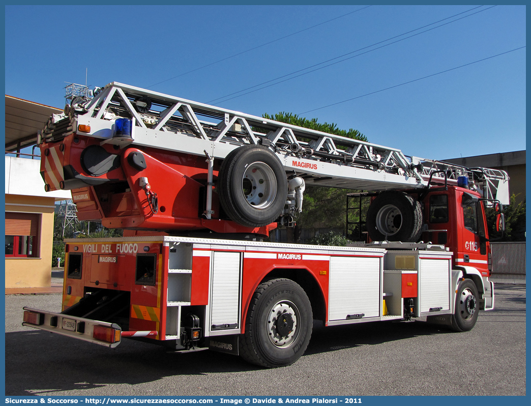 VF 22948
Corpo Nazionale Vigili del Fuoco
Iveco 150E28 EuroFire II serie
Allestitore Magirus
unico esemplare
con asse posteriore sterzante
Parole chiave: VVF;V.V.F.;Corpo;Nazionale;Vigili;del;Fuoco;AutoScala;AS;Iveco;150E28;EuroFire;Magirus