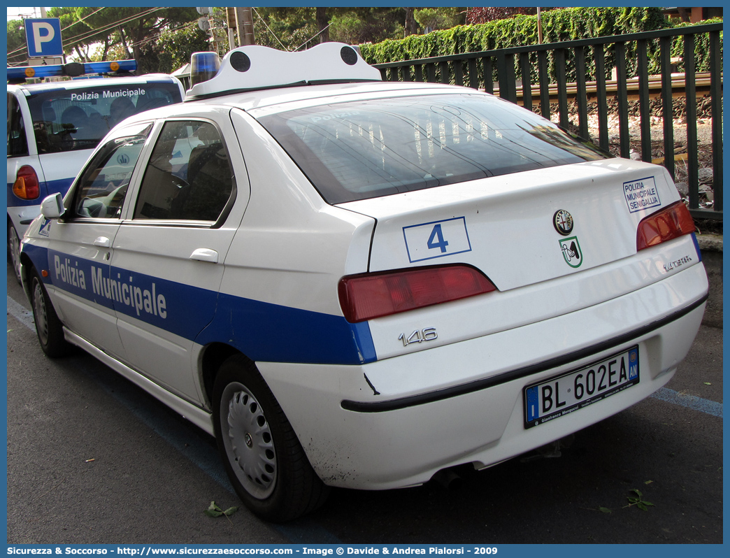 -
Polizia Municipale
Comune di Senigallia
Alfa Romeo 146
Parole chiave: Polizia;Locale;Municipale;Senigallia;Alfa Romeo;146