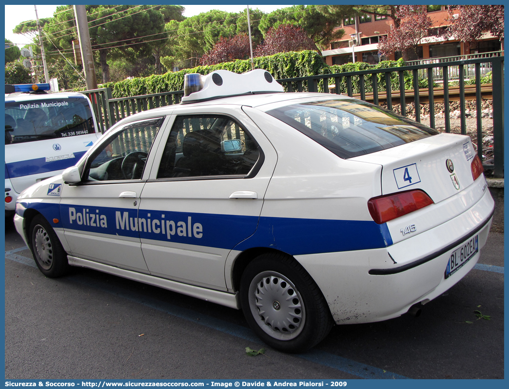 -
Polizia Municipale
Comune di Senigallia
Alfa Romeo 146
Parole chiave: Polizia;Locale;Municipale;Senigallia;Alfa Romeo;146