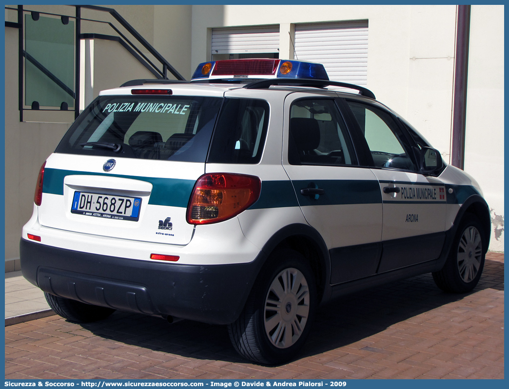 -
Polizia Municipale
Comune di Arona
Fiat Sedici I serie
Parole chiave: PL;P.L.;PM;P.M.;Polizia;Locale;Municipale;Arona;Fiat;Sedici