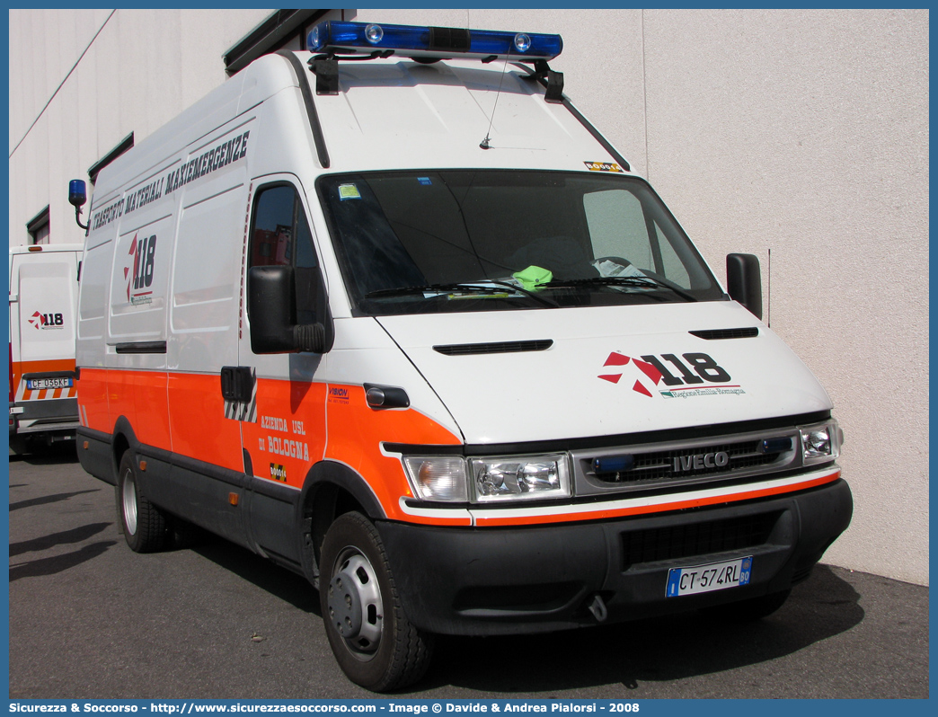 BO 0014
118 Bologna Soccorso
Iveco Daily III serie
Parole chiave: 118;Bologna;Soccorso;Iveco;Daily;Maxiemergenza;Maxiemergenze;Maxi;Emergenza;Emergenze