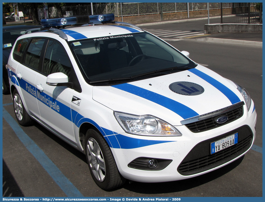 Polizia Locale YA809AA
Polizia Municipale
Comune di Cesena
Nucleo Pronto Intervento
Ford Focus Style Wagon II serie
Allestitore Ciabilli S.r.l.
Parole chiave: Polizia;Locale;Municipale;Cesena;Ford;Focus;Style Wagon;Pronto;Intervento;Ciabilli