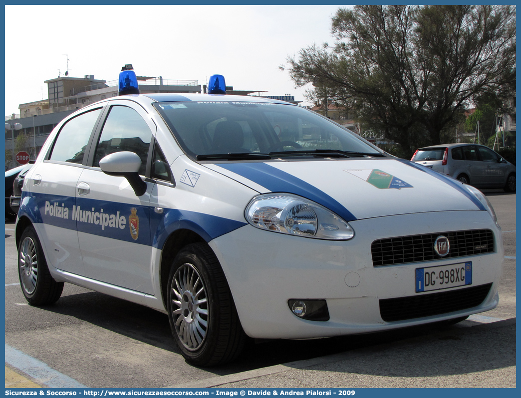 -
Polizia Municipale
Comune di Atri
Fiat Grande Punto
Parole chiave: Polizia;Locale;Municipale;Atri;Fiat;Grande Punto