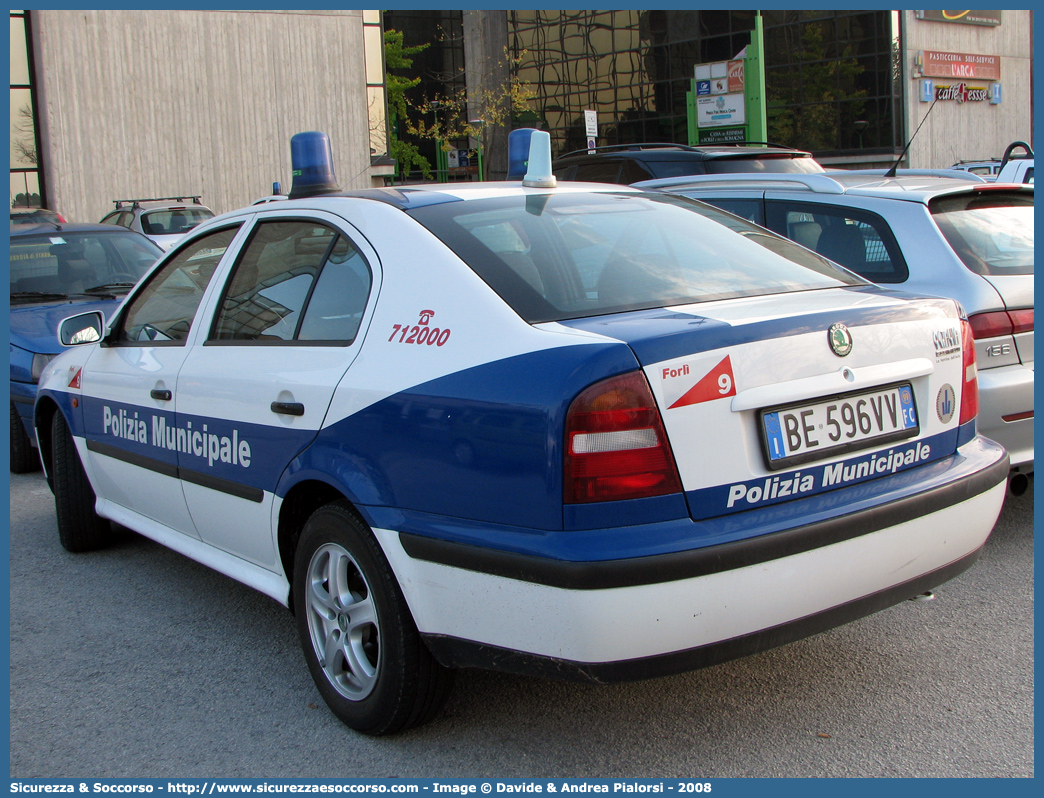 -
Polizia Municipale
Comune di Forlì
Skoda Octavia
Parole chiave: Polizia;Locale;Municipale;Forlì;Skoda;Octavia