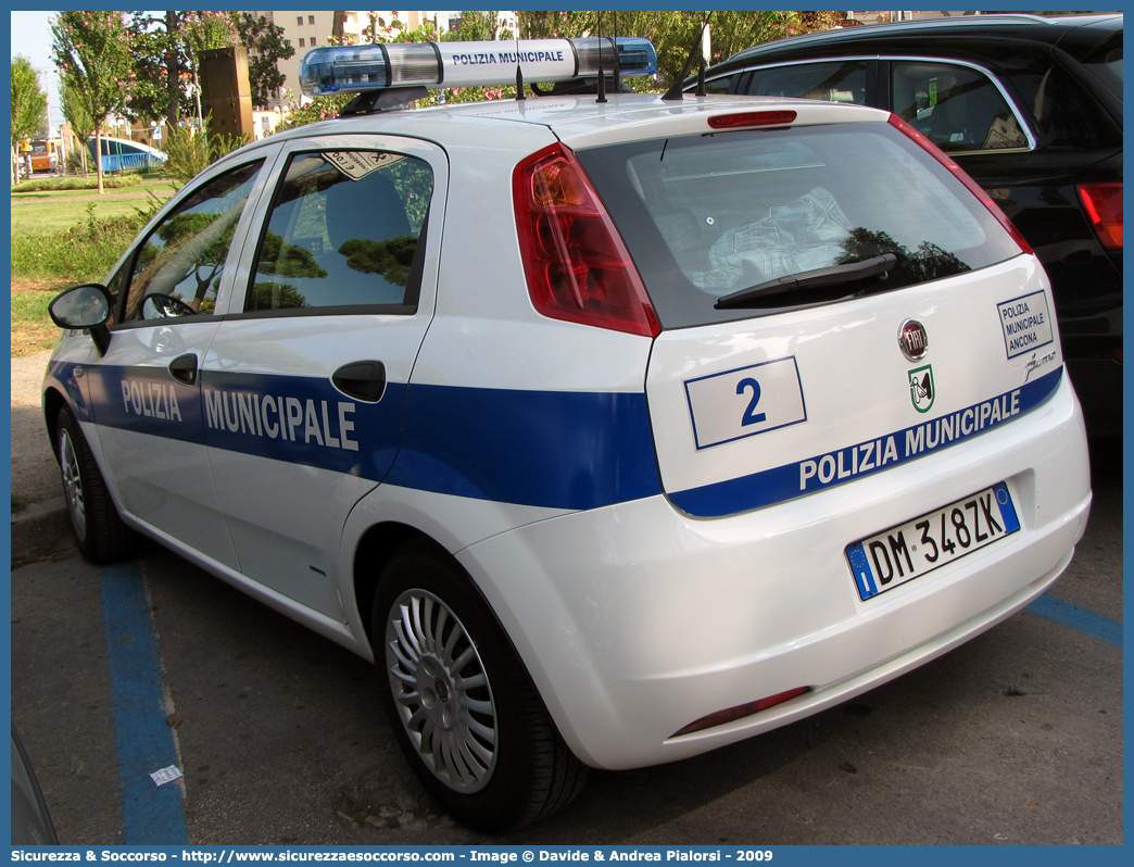 -
Polizia Municipale
Comune di Ancona
Fiat Grande Punto
Parole chiave: Polizia;Locale;Municipale;Ancona;Fiat;Grande Punto