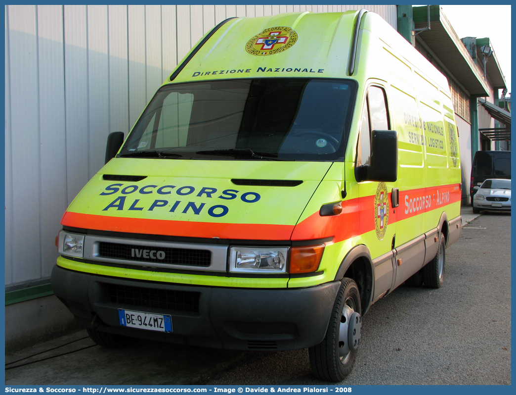 101
Corpo Nazionale
Soccorso Alpino e Speleologico
Direzione Nazionale
Iveco Daily III serie
Parole chiave: CNSAS;C.N.S.A.S.;Corpo;Nazionale;Soccorso;Alpino;Speleologico;Direzione;Nazionale;Iveco;Daily