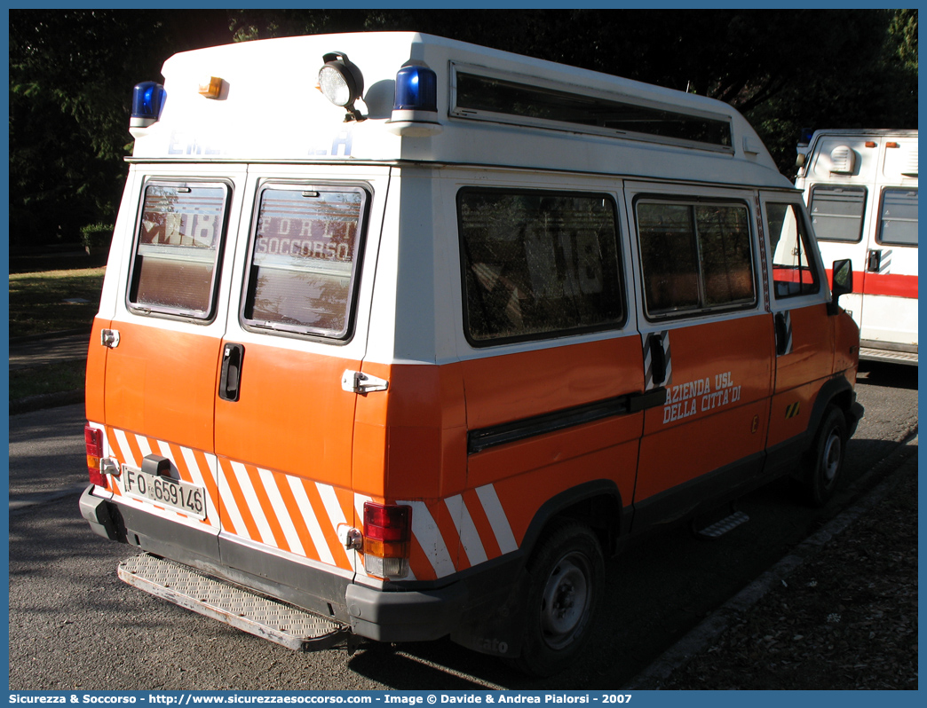 -
118 Romagna Soccorso
Ambito Territoriale di Forlì
Fiat Ducato I serie
Allestitore Mariani Fratelli S.r.l.
Parole chiave: 118;Romagna;Soccorso;Forlì;Ambulanza;Fiat;Ducato;Fratelli Mariani