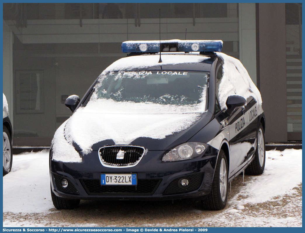 -
Polizia Locale
Comune di Bassano del Grappa
Seat Leon II serie
Allestitore Focaccia Group S.r.l.
Parole chiave: Polizia;Locale;Municipale;Bassano del Grappa;Seat;Leon;Focaccia