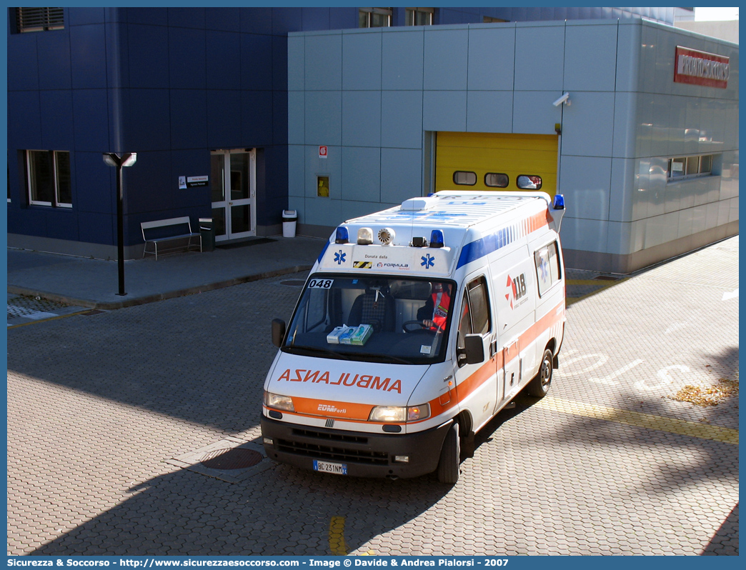 FO 06
118 Romagna Soccorso
Ambito Territoriale di Forlì
Fiat Ducato II serie
Allestitore EDM S.r.l.
Parole chiave: 118;Romagna;Soccorso;Forlì;Ambulanza;Fiat;Ducato;EDM