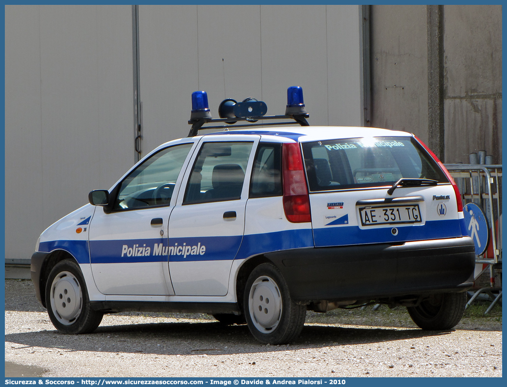 -
Polizia Municipale
Comune di Lagosanto
Fiat Punto I serie
Parole chiave: Polizia;Municipale;Locale;Lagosanto;Fiat;Punto