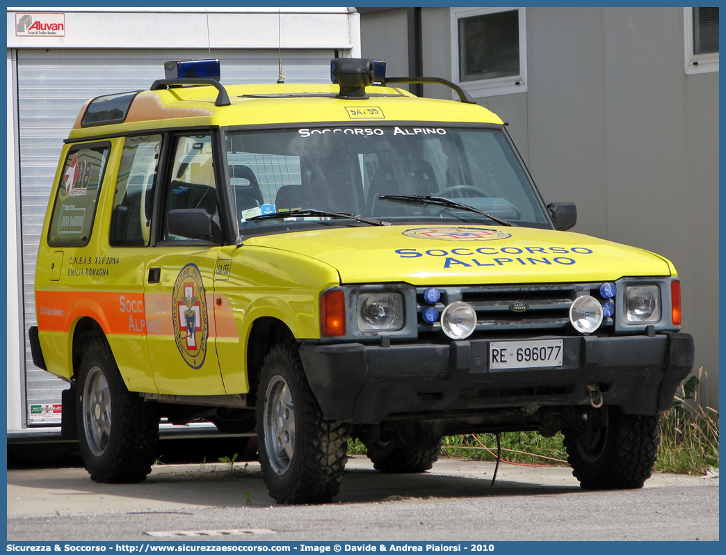 SA 155
Corpo Nazionale
Soccorso Alpino e Speleologico
Delegazione Alpina
XXV Emilia Romagna
Land Rover Discovery I serie
Parole chiave: CNSAS;C.N.S.A.S.;Corpo;Nazionale;Soccorso;Alpino;Speleologico;Emilia;Romagna;SAER;S.A.E.R.;Land Rover;Discovery