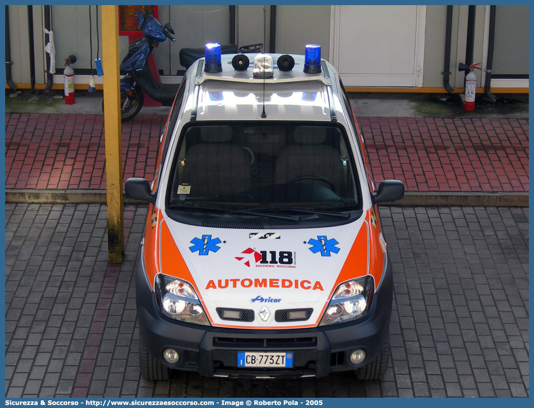 MO 1670
118 Modena Soccorso
Renault Scenic RX4
Allestitore Aricar S.p.A.
Parole chiave: 118;Modena;Soccorso;Automedica;Automedicalizzata;Auto Medica;Auto Medicalizzata;Renault;Scenic;RX4;RX 4;Aricar