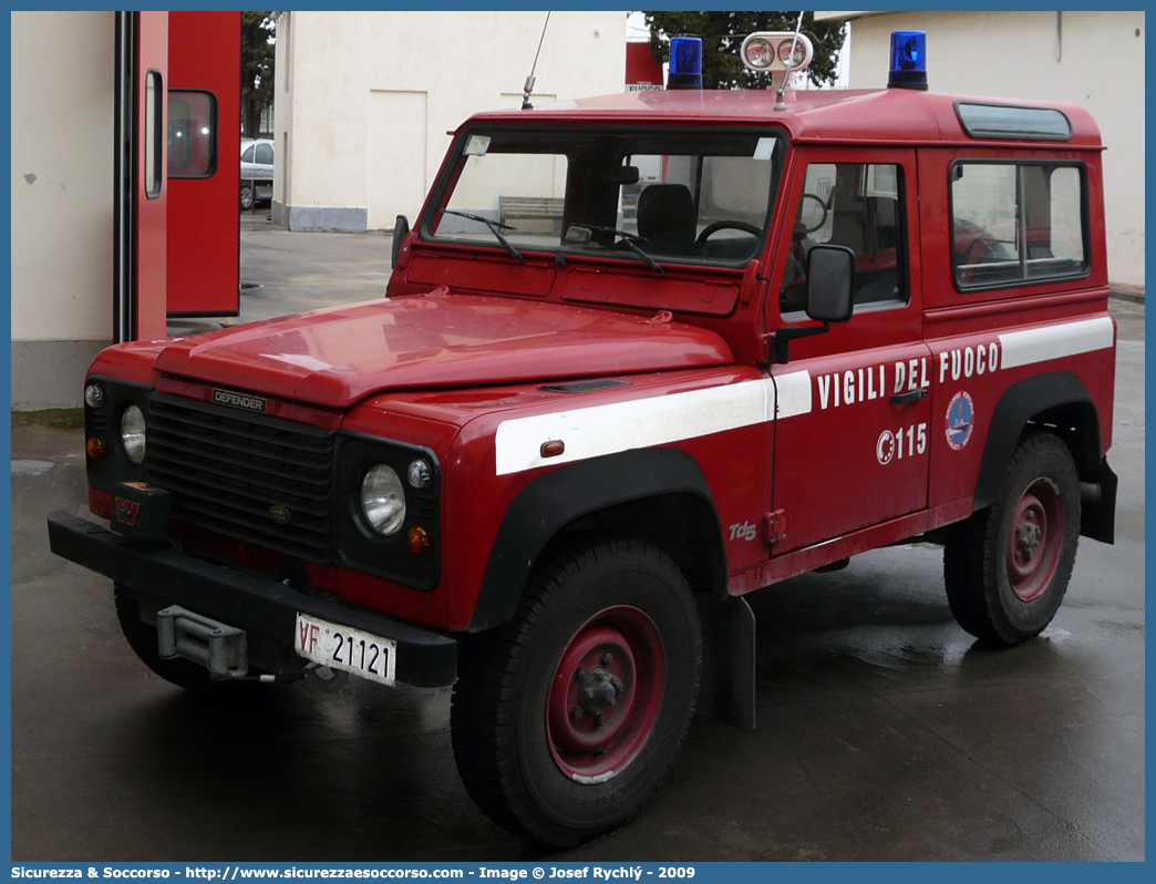 VF 21121
Corpo Nazionale Vigili del Fuoco
Nucleo Portuale
Land Rover Defender 90
Parole chiave: Corpo;Nazionale;Vigili del Fuoco;Vigili;Fuoco;Land Rover;Defender;90;Portuale;Navale;Nautica;Nautico;Nautici;Porti