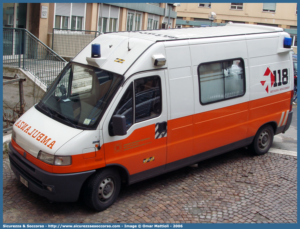 MO 1613
118 Modena Soccorso
Fiat Ducato II serie
Parole chiave: 118;Modena;Soccorso;Ambulanza;Fiat;Ducato