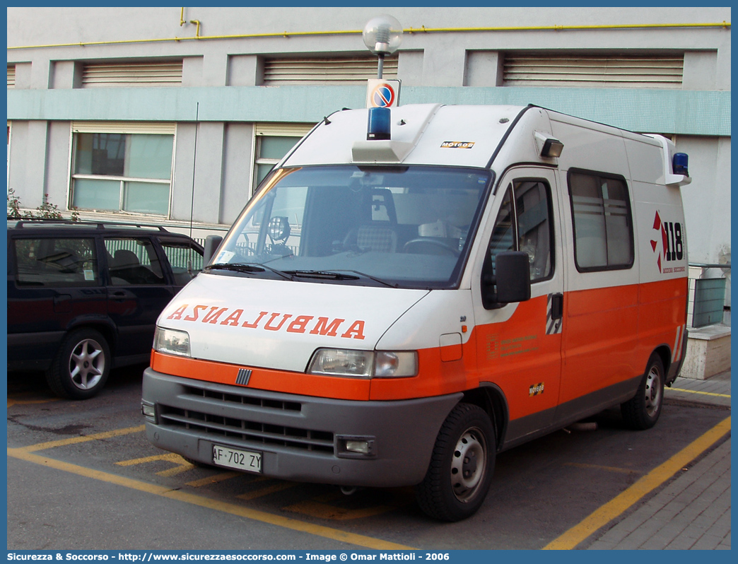 MO 1608
118 Modena Soccorso
Fiat Ducato II serie
Parole chiave: 118;Modena;Soccorso;Ambulanza;Fiat;Ducato