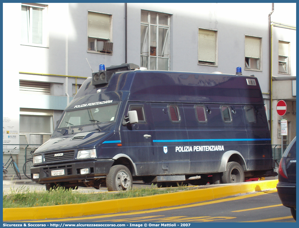 Polizia Penitenziaria 452AB
Polizia Penitenziaria
Iveco Daily 59-12 II serie

Parole chiave: PolPen;Pol.Pen.;AdiC;A.diC.;Agenti di Custodia;Polizia Penitenziaria;Iveco;Daily;59-12 II serie;452AB