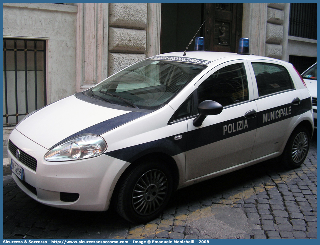 -
Polizia Municipale
Comune di Roma
Fiat Grande Punto
Parole chiave: Polizia;Municipale;Locale;Roma;Fiat;Grande Punto