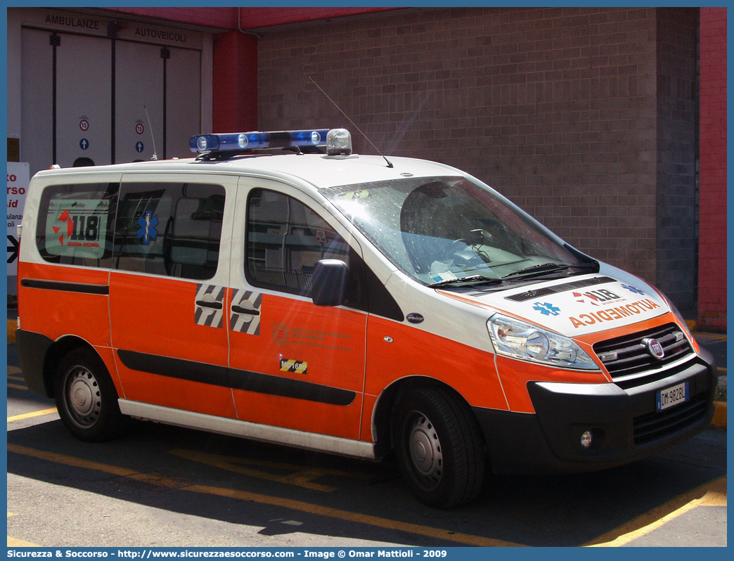 MO 1690
118 Modena Soccorso
Fiat Scudo IV serie
Allestitore Aricar S.p.A.
Parole chiave: 118;Modena;Soccorso;Automedica;Automedicalizzata;Auto Medica;Auto Medicalizzata;Fiat;Scudo;Aricar