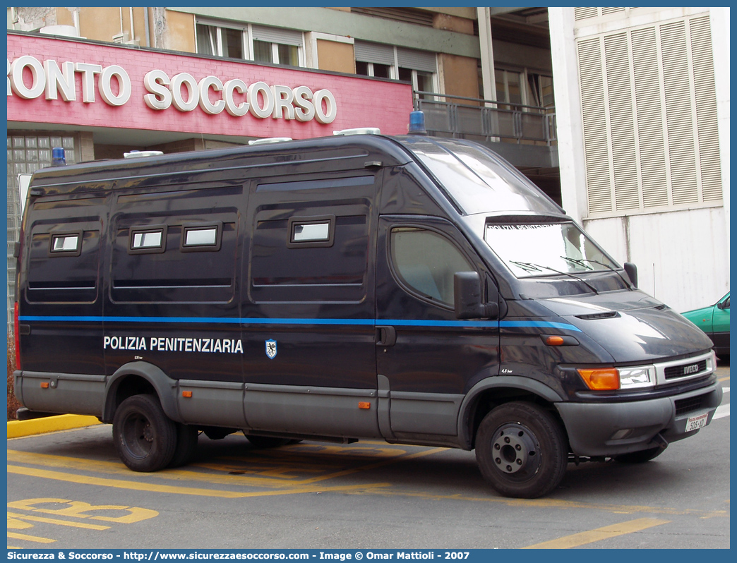 Polizia Penitenziaria 505AD
Polizia Penitenziaria
Iveco Daily 60C15 III serie
Parole chiave: PolPen;Pol.Pen.;AdiC;A.diC.;Agenti di Custodia;Polizia Penitenziaria;Iveco;Daily;60C15;III serie;505AD