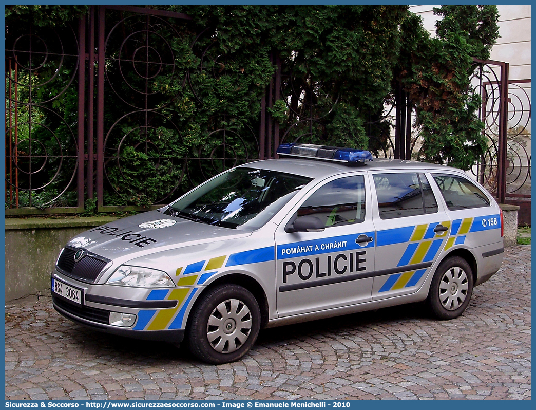 -
Česká Republika
Policie České Republiky
Škoda Octavia Wagon II generation
Parole chiave: Česká;Republika;Policie;České;Republiky;Škoda;Octavia;Wagon