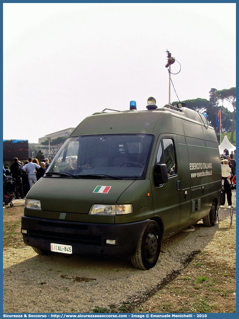 EI AL845
Esercito Italiano
Artificieri - EOD
Fiat Ducato II serie
Parole chiave: EI;E.I.;Esercito;Italiano;Artificieri;EOD;Fiat;Ducato;II serie;AL845