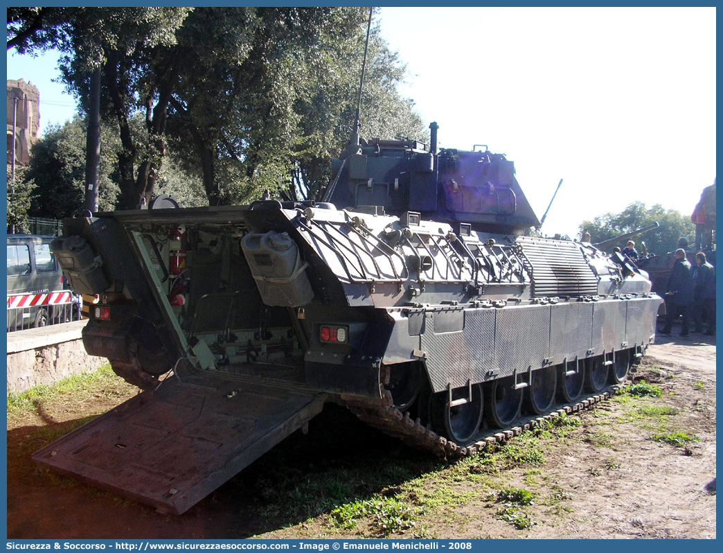 EI 119035
Esercito Italiano
Mezzi da Combattimento
Iveco Oto-Melara VCC-80 Dardo
Parole chiave: EI;E.I.;Esercito;Italiano;Mezzi da Combattimento;Iveco;Oto-Melara;VCC-80;Dardo