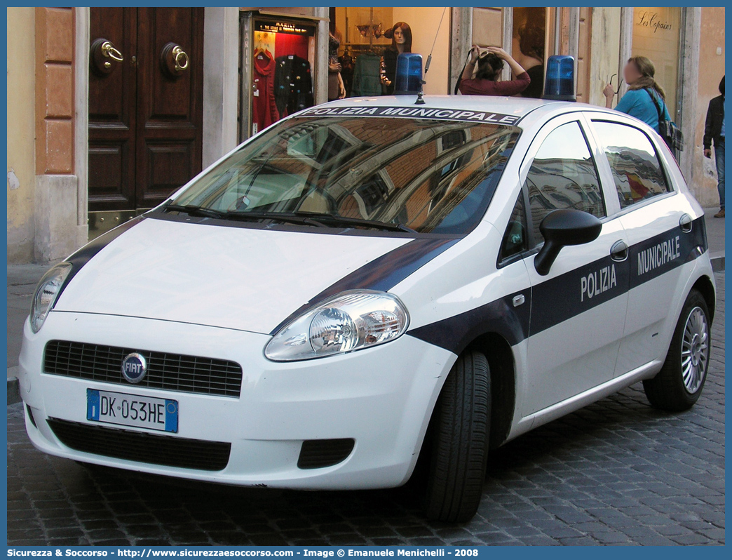 -
Polizia Municipale
Comune di Roma
Fiat Grande Punto
Parole chiave: Polizia;Municipale;Locale;Roma;Fiat;Grande Punto