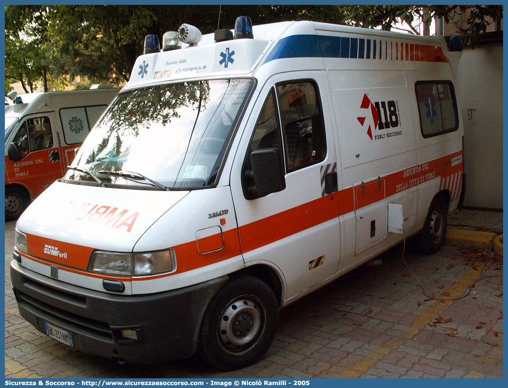 FO 06
118 Romagna Soccorso
Ambito Territoriale di Forlì
Fiat Ducato II serie
Allestitore EDM S.r.l.
Parole chiave: 118;Romagna;Soccorso;Forlì;Ambulanza;Fiat;Ducato;EDM