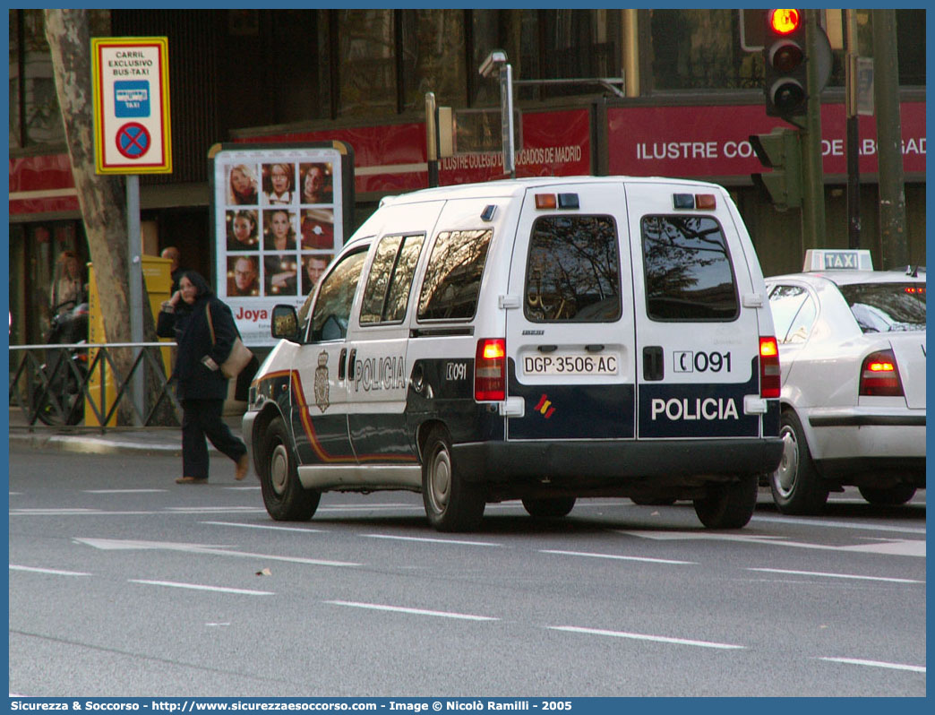 -
Reino de España
Cuerpo Nacional de Policía
Fiat Scudo I generation
Parole chiave: Regno di Spagna;Spagna;Espana;España;Reino de España;Cuerpo;Nacional;Policía;Fiat;Scudo