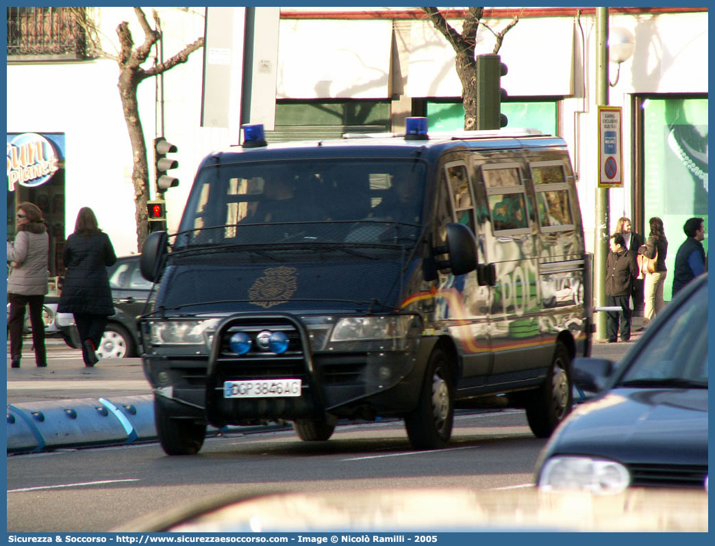 -
Reino de España
Cuerpo Nacional de Policía
Fiat Ducato III generation
Parole chiave: Regno di Spagna;Spagna;Espana;España;Reino de España;Cuerpo;Nacional;Policía;Fiat;Ducato