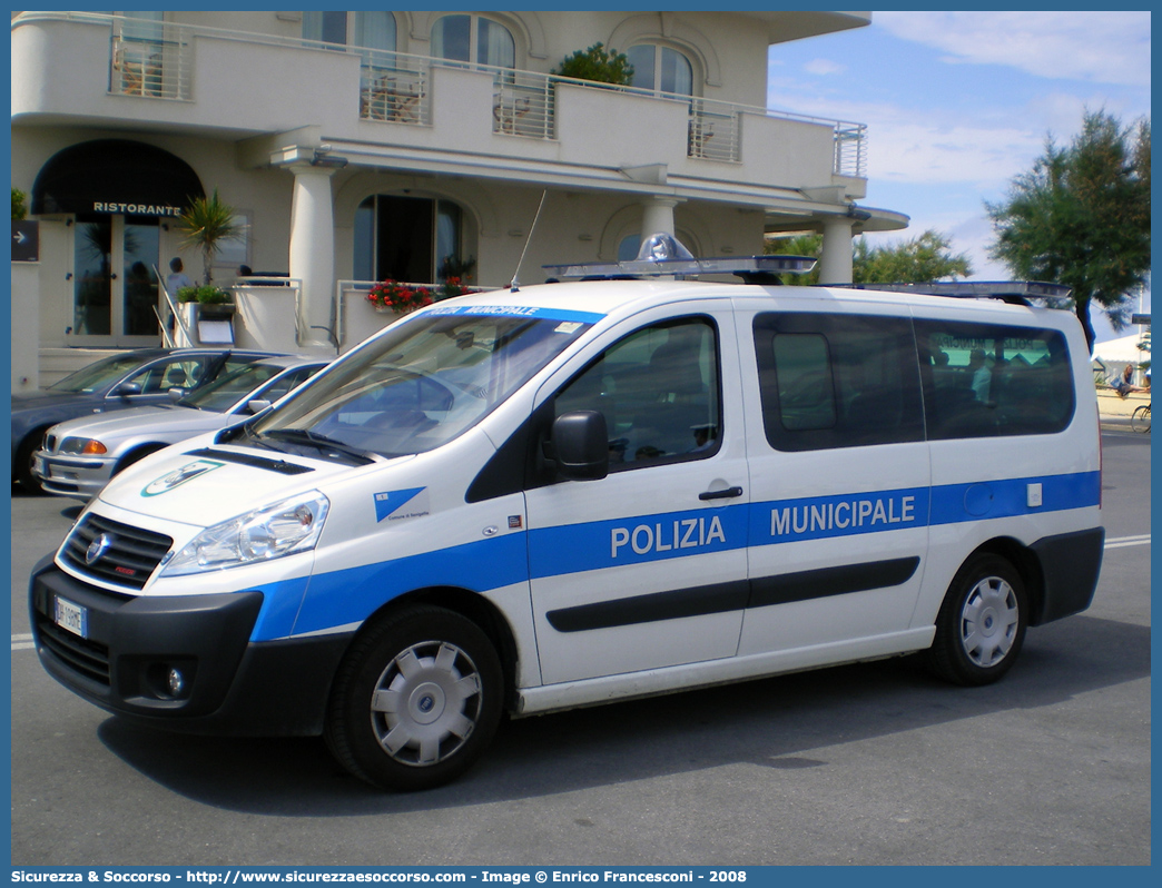 -
Polizia Municipale
Comune di Senigallia
Fiat Scudo IV serie
Allestitore Elevox S.r.l.
Parole chiave: Polizia;Locale;Municipale;Senigallia;Fiat;Scudo