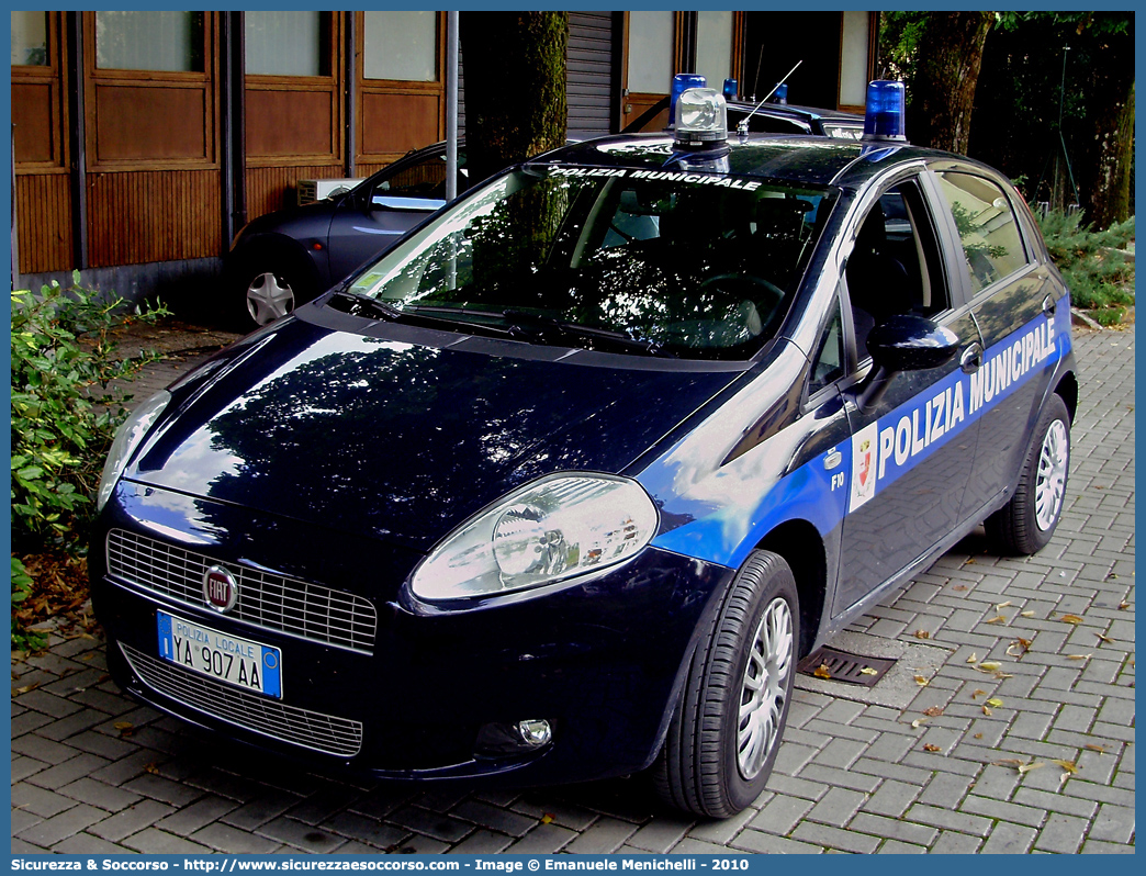 Polizia Locale YA907AA
Polizia Municipale
Comune di Foligno
Fiat Grande Punto
Parole chiave: Polizia;Locale;Municipale;Foligno;Fiat;Grande Punto;YA907AA