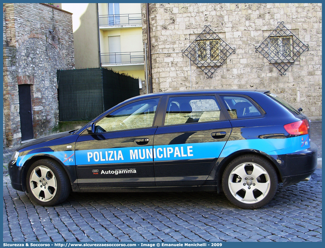 -
Polizia Municipale
Comune di Foligno
Audi A3 II serie
Parole chiave: Polizia;Locale;Municipale;Foligno;Audi;A3