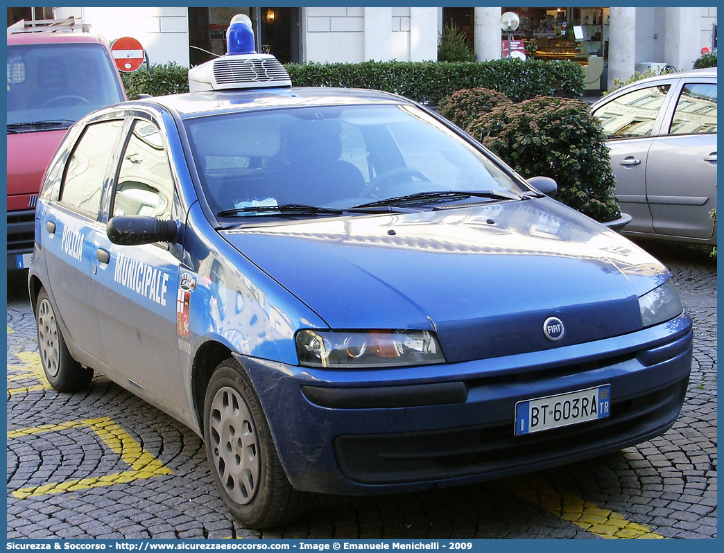 -
Polizia Municipale
Comune di Orvieto
Fiat Punto II serie
Parole chiave: Polizia;Locale;Municipale;Orvieto;Fiat;Punto