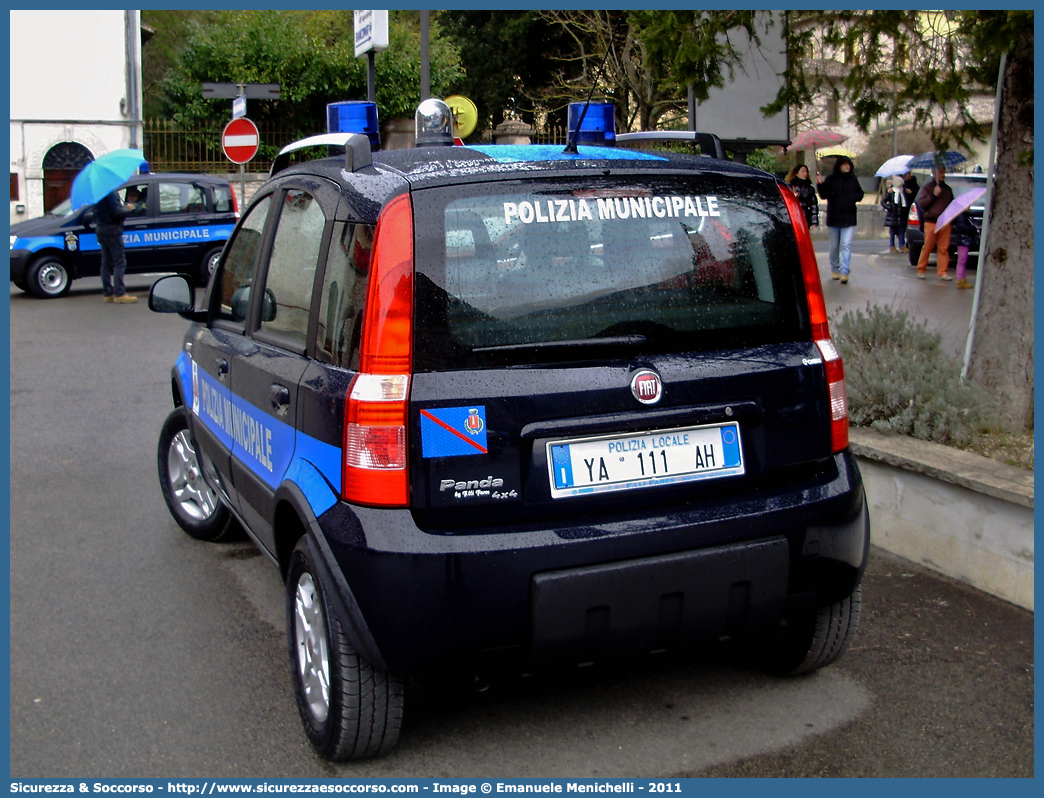 Polizia Locale YA111AH
Polizia Municipale
Comune di Scheggino
Fiat Nuova Panda 4x4
Parole chiave: Polizia;Locale;Municipale;Scheggino;Fiat;Nuova Panda;YA111AH