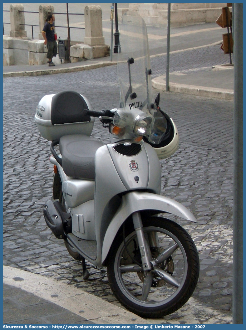 -
Polizia Locale
Comune di Tarquinia
Aprilia Scarabeo II serie
Parole chiave: Polizia;Municipale;Locale;Tarquinia;Aprilia;Scarabeo