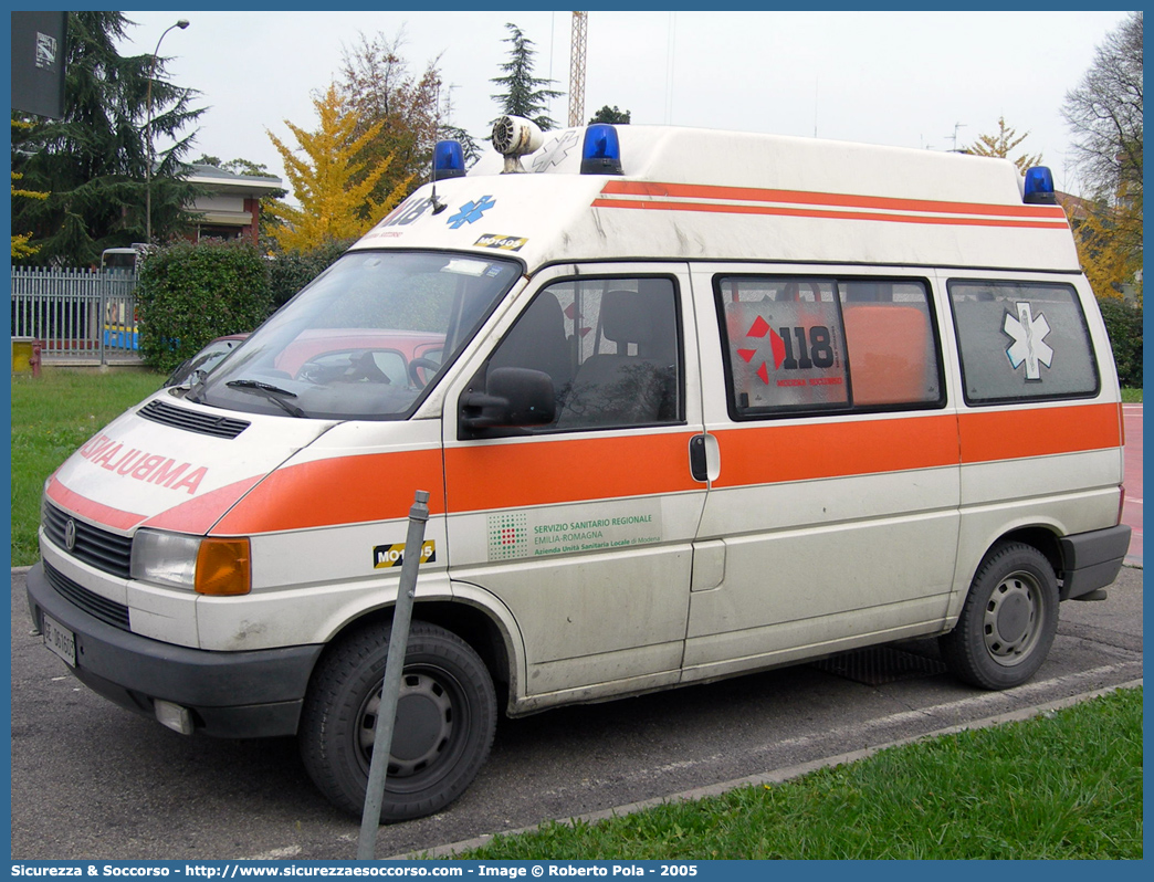 MO 1405
118 Modena Soccorso
Volkswagen Transporter T4
Parole chiave: 118;Modena;Soccorso;Ambulanza;Volkswagen;Transporter;T4