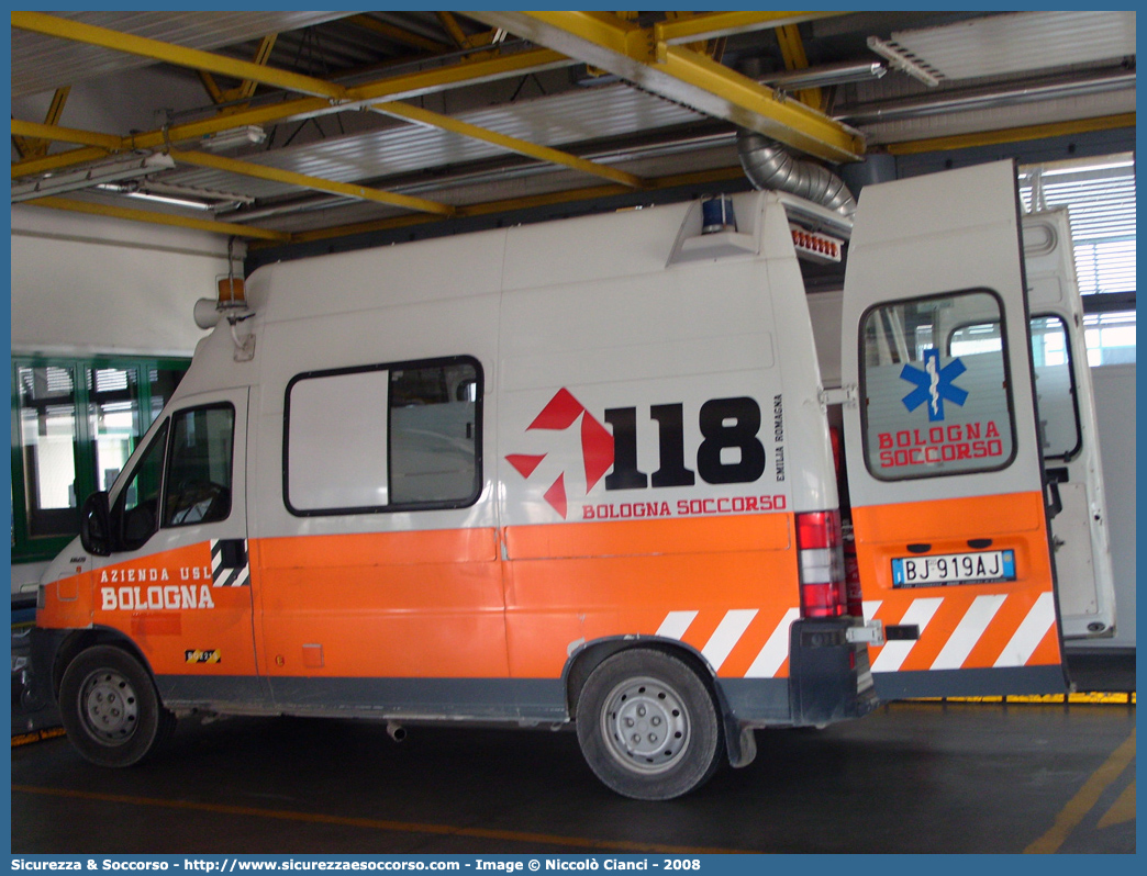 BO 2213
118 Bologna Soccorso
Fiat Ducato II serie
Parole chiave: 118;Bologna;Soccorso;Ambulanza;Fiat;Ducato;GECAV;Gestione;Emergenza;Cantieri;Alta Velocità;Variante di Valico