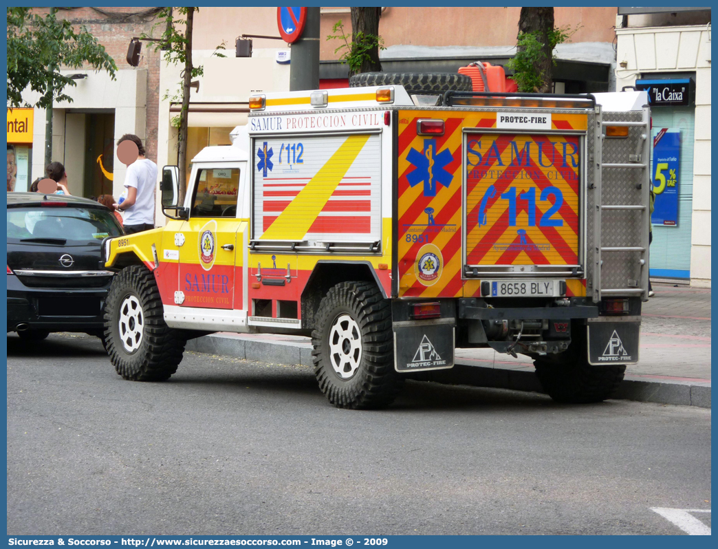 8951
Reino de España
SAMUR
Uro VAMTAC
Parole chiave: Regno di Spagna;Spagna;Espana;España;Reino de España;SAMUR;S.A.M.U.R.;Asistencia;Municipal;Urgencia;Rescate;Uro;VAMTAC