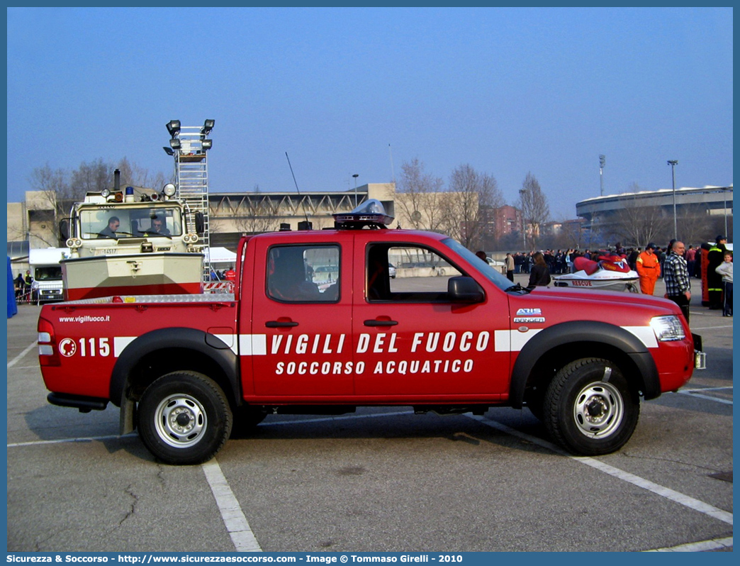 VF 25503
Corpo Nazionale Vigili del Fuoco
Nucleo Soccorso Subacqueo e Acquatico
Ford Ranger II serie
Parole chiave: Corpo;Nazionale;Vigili del Fuoco;Vigili;Fuoco;Ford;Ranger;NSSA;N.S.S.A.;Soccorso;Subacqueo;Acquatico;Sommozzatori;Subacquei